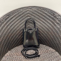 프라다 브러쉬드 레더 스몰 토트백 1BA331-4