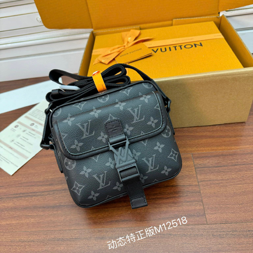 [VVIP] 루이비통 겟어웨이 메신저_M12518