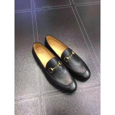 구찌 남성용 신상로퍼 414998 블랙