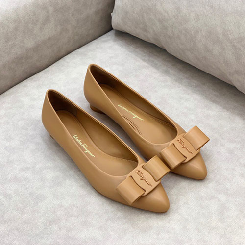 페레가모 신상 로퍼 F38089 브라운