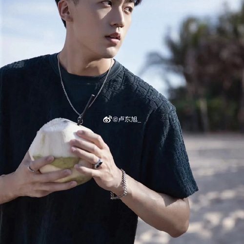 디올 남여공용 반팔 D84292 네이비