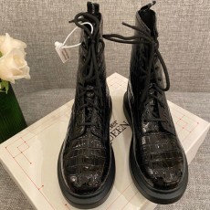 알렉산더 맥퀸  남여공용 앵글부츠  586427-3