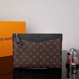 루이비통 데일리 파우치 M62048
