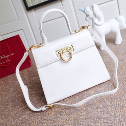 페레가모 켈리백 라지 21E889 화이트