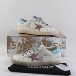 골든구스 남여공용 신상 스니커즈 G306013