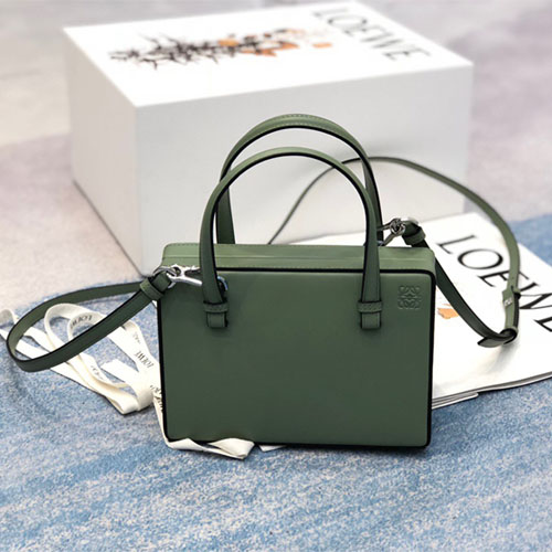 로에베 포스탈 스몰백 317089 그린