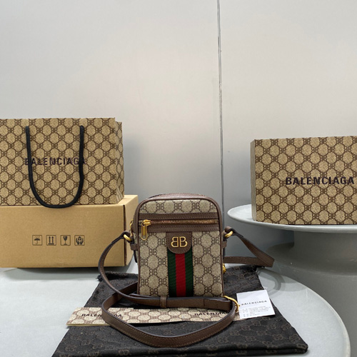 발렌시아가&구찌 캔버스 자카드 ZIP 백 680129