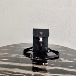 프라다 포코노 폰 케이스 크로스백 2ZH109