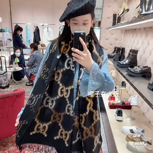 구찌 신상 스카프 G3677