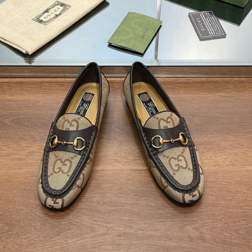 구찌 여성용 로퍼 670469-1