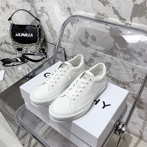 지방시 남여공용 스니커즈 GV390699-4