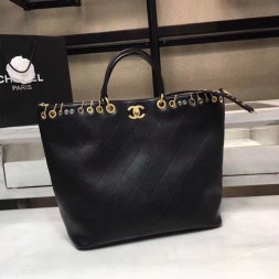 샤넬 18S/S  신상 토트백 A49135 캐비어 블랙