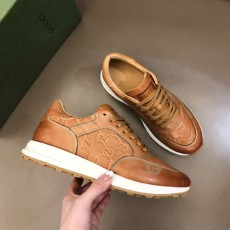 구찌 남성용 스니커즈  670430-2