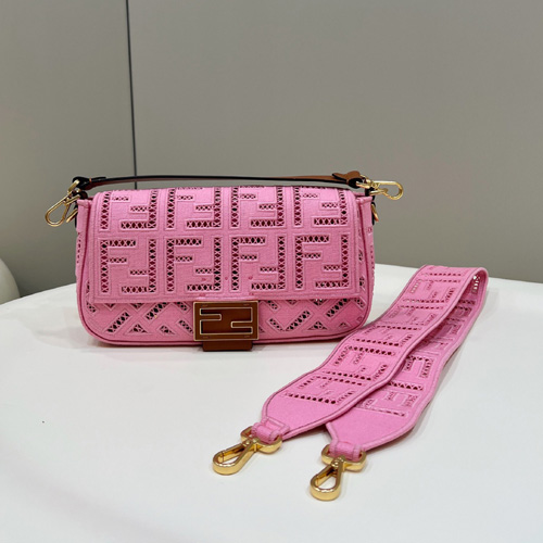 펜디 자수 캔버스 미듐 바게트백 8BR602 핑크