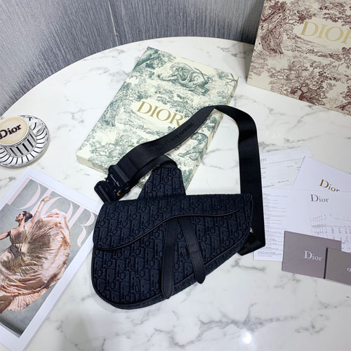 디올 남여공용 자카드 패브릭 새들백 1ADPO093 블랙
