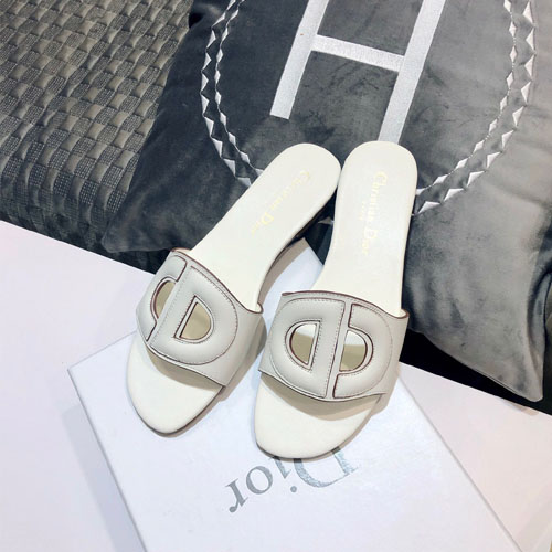 디올 신상 슬리퍼 KDI605 화이트