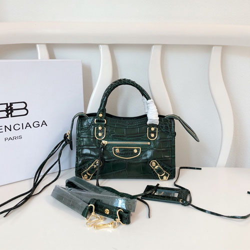 발렌시아가 클래식 미니 시티백 298A99 악어무늬 그린