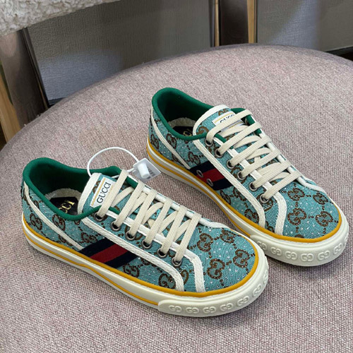 구찌 남여공용 스니커즈 670439-2