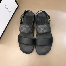 구찌 남성용 신상 샌들 620305
