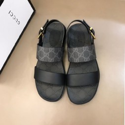 구찌 남성용 신상 샌들 620305