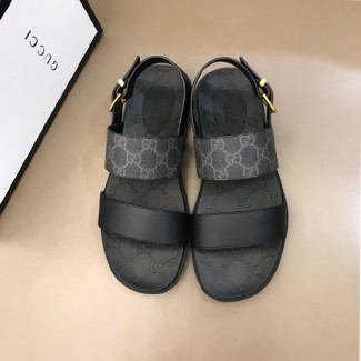 구찌 남성용 신상 샌들 620305