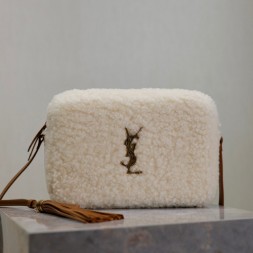 입생로랑 양퍼 루 카메라백 520534