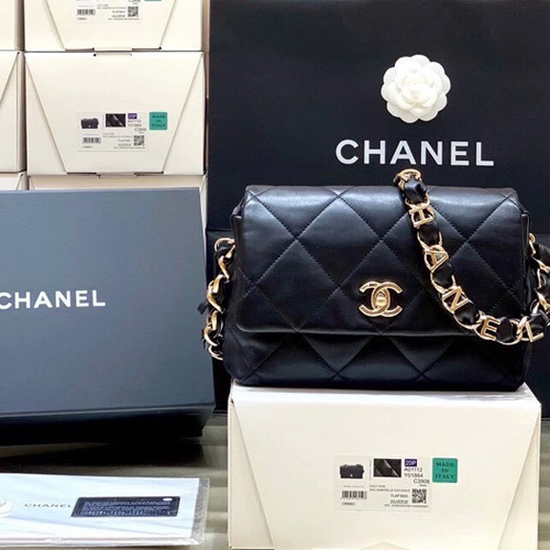 샤넬 레터링 스트랩 플랩백 AS2299 블랙