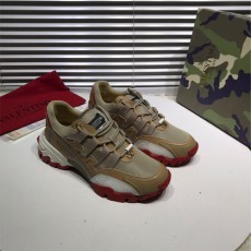 발렌티노 남여공용 신상 스니커즈 2S0S22-9