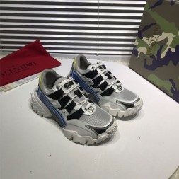 발렌티노 남여공용 신상 스니커즈 2S0S22-4