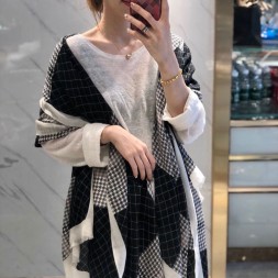 샤넬 신상 스카프 G3642