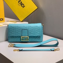 펜디 바게트 라지 8BR771 민트