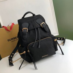 버버리 테크니컬 미디엄 백팩 40166221 블랙