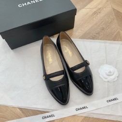 샤넬 신상 로퍼 G34334 유광 블랙