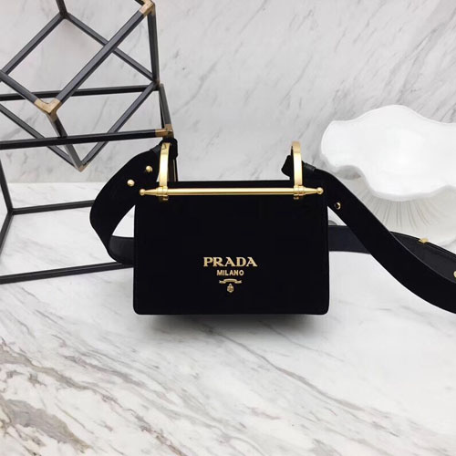 프라다 벨벳 숄더백 1BD075 블랙
