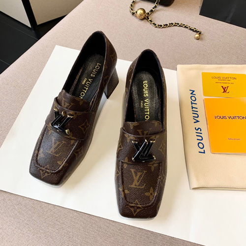 루이비통 여성용 펌프스 M0527-2