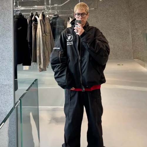 발렌시아가 남여공용 자켓  528838