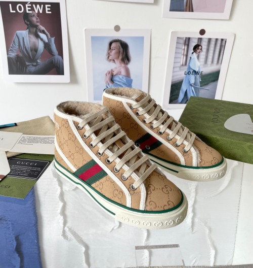 구찌 남여공용 스니커즈 670462 베이지