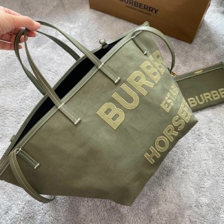 버버리 신상 비치 토트백 80431041-1