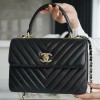  샤넬 핸들 장식의 스몰 플랩 백 A92236-2