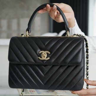  샤넬 핸들 장식의 스몰 플랩 백 A92236-2
