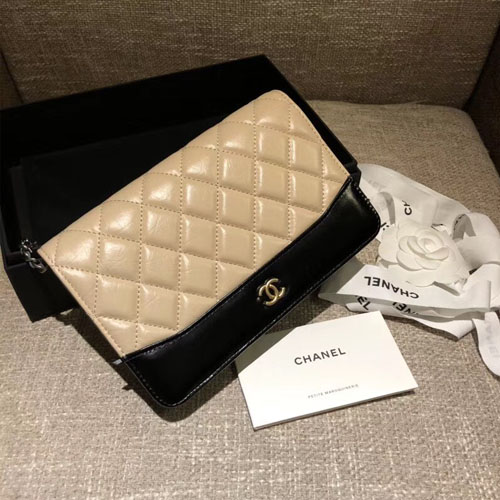 샤넬 가브리엘 크로스백 A62038 베이지