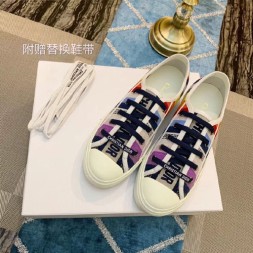디올 여성용 신상 스니커즈 M50046