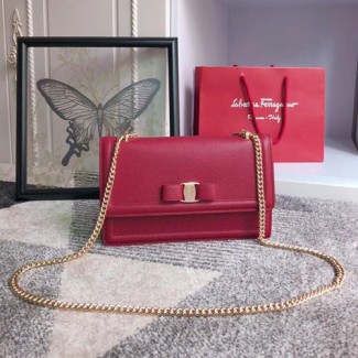 페레가모 바라 미듐 플랩백 21G462 버건디