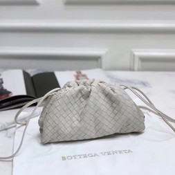 보테가 인트레치아토 나파 파우치 585853 아이보리