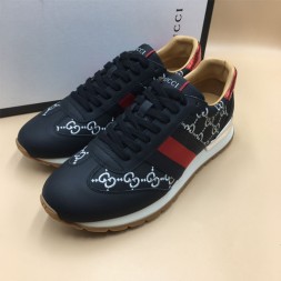 구찌 남성용 신상 스니커즈 620299
