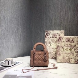 디올 울트라 매트 미니 레이디백 M0566 누드핑크