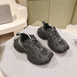 발렌시아가 남여공용 운동화 656077 블랙