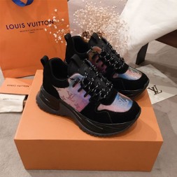 루이비통 남여공용 신상 스니커즈 M0275