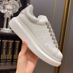 알렉산더맥퀸 오버사이즈 스니커즈 586406