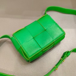 보테가 미니 카세트백 V7789-5